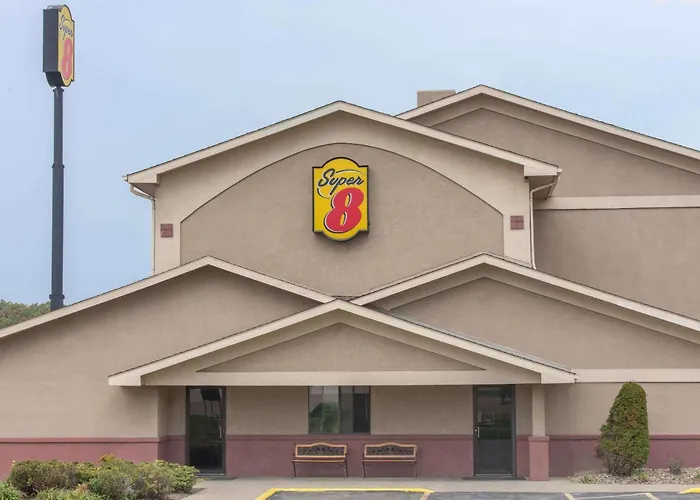 Super 8 By Wyndham Youngstown/Austintown